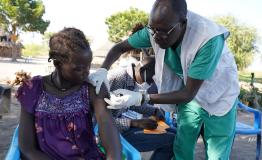  MSF nursing team supervisor administers hepatitis E vaccine