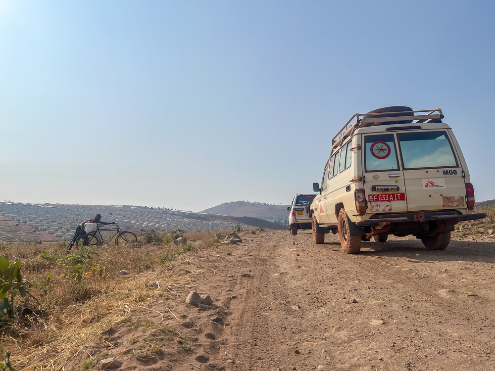 An MSF ambulance is returning from the Ruyigi hospital-based nutritional treatment centre, an hour’s drive from Busuma camp, with a patient on board.