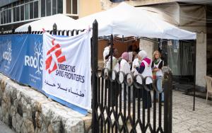 The entrance of MSF’s mobile clinic, set up in the Roots Centre, Beirut. Lebanon, on 21 May 2026.