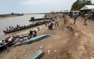 South Sudanese refugees crossing the Baro River into Ethiopia’s Gambella Region to escape conflict in South Sudan, May 2025
