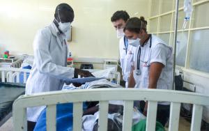 MSF Doctors attending to a patient at the Homa Bay hospital 