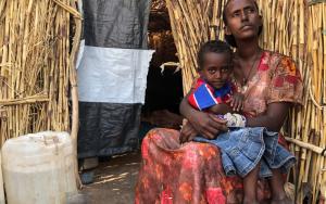 Tsgay and her daughter Dalina at Hamdayet 