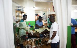 MSF emergency centre in Martissant, Haiti. [ © Christophe Hebting/MSF ] 