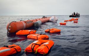 [© Maud Veith/SOS Méditeranée]