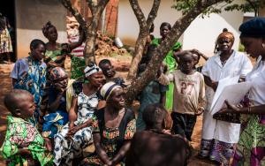 Awareness-raising and information activities on Ebola in DRC (© Alexis Huguet)
