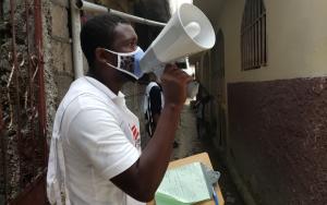 A health promoter in Martissant , Port-Au-Prince, Haiti © MSF/Lunos Saint-Brave
