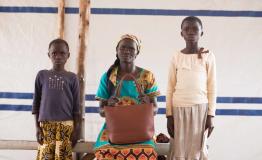 Elisabeth and her daughters Adelphine and Rachel [ © Arjun Claire/MSF] 