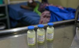 Vials of Amphotericin B which is used to treat Cryptococcal Meningitis [© Albert Masias/MSF] 