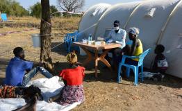 MSF team set-up a mobile clinic in Riang, Jonglei state.