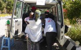 MSF staff transport a patient during a mobile clinic in Hawzen, northeast Tigray