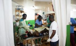 MSF emergency centre in Martissant, Haiti. [ © Christophe Hebting/MSF ] 
