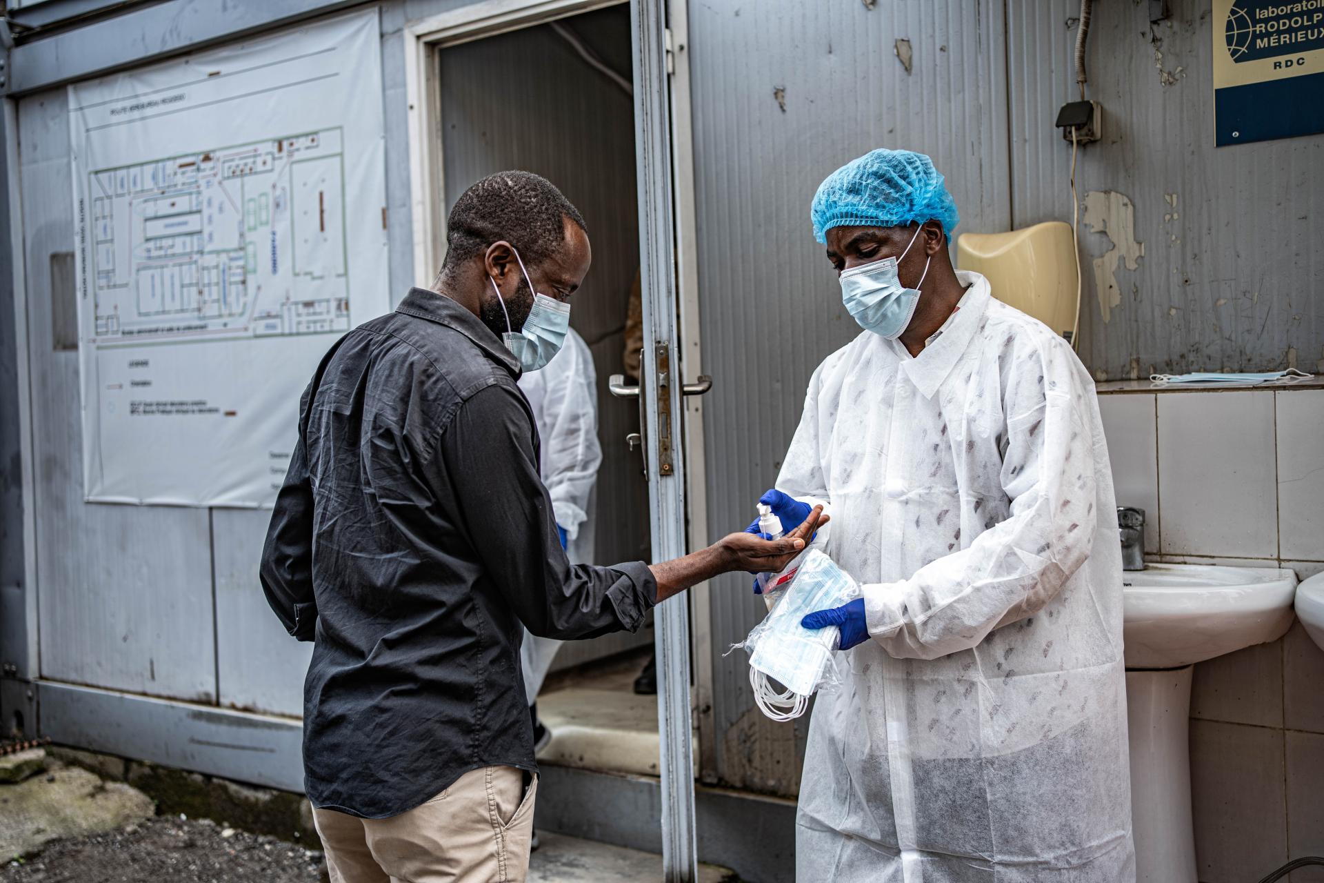 View of the entrance to the National Institute of Biomedical Research in Goma. Preventive measures have been put in place before entering this facility where samples from people suspected of having Ebola are tested.