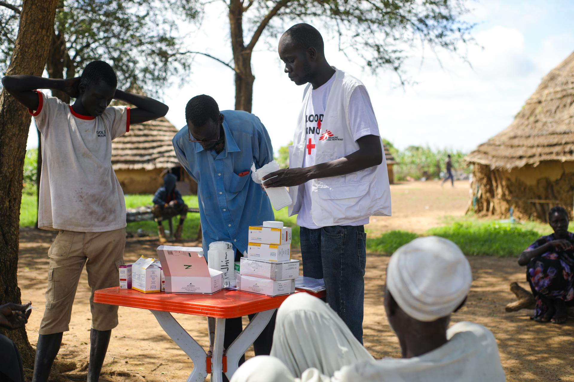In the remote village of Kadhian in Abyei, an MSF team has established an ICCM site under a tree to provide healthcare services to the communities.