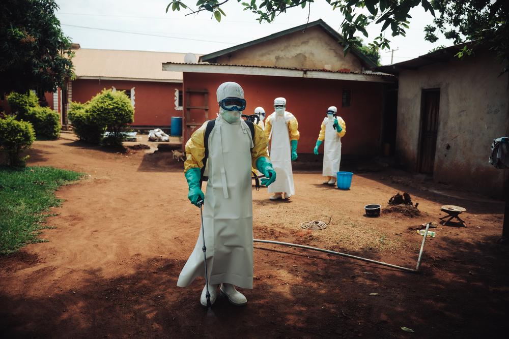 100 days of Ebola - Decontamination