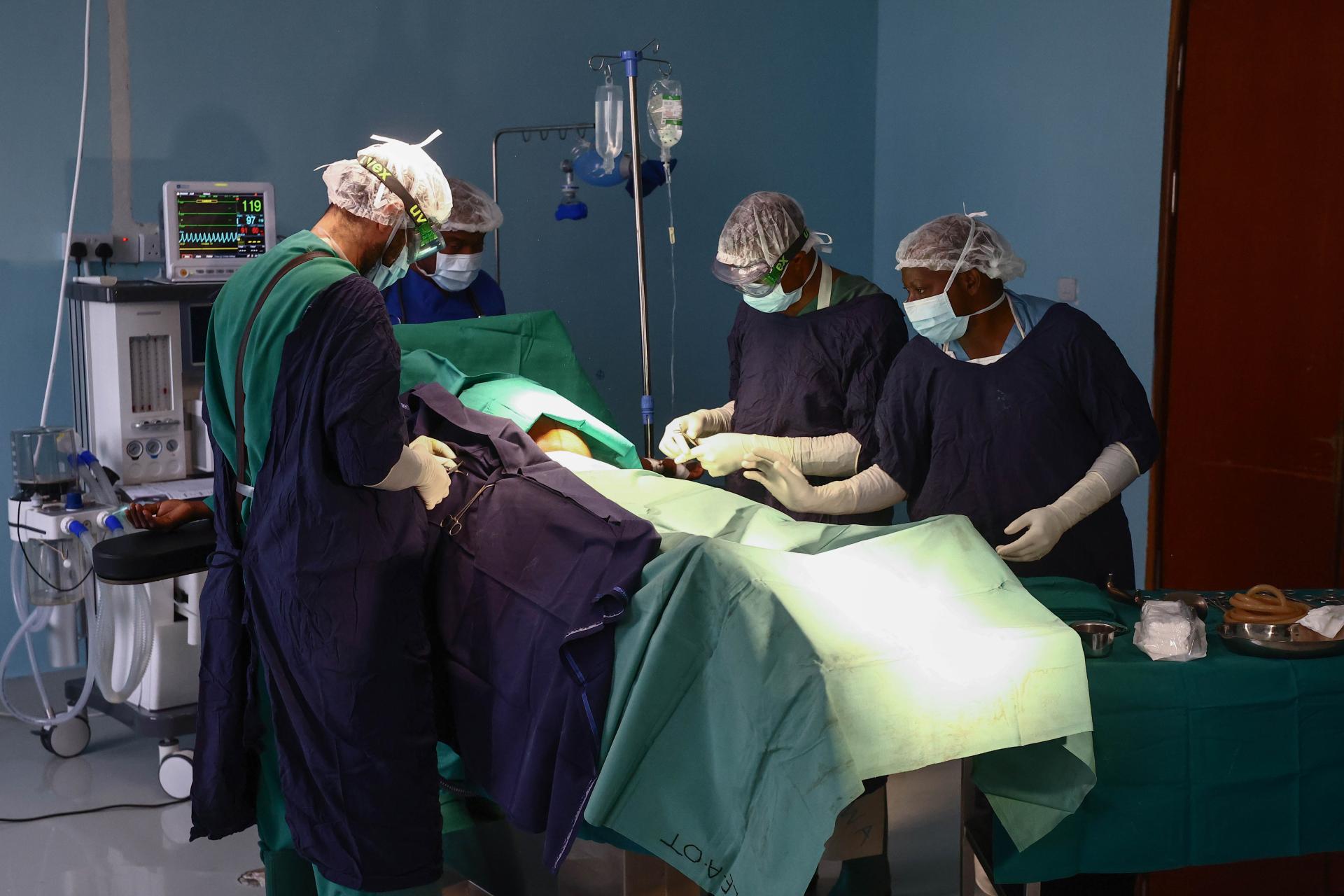 MSF medical team during a C-section in Liwali B Hospital.