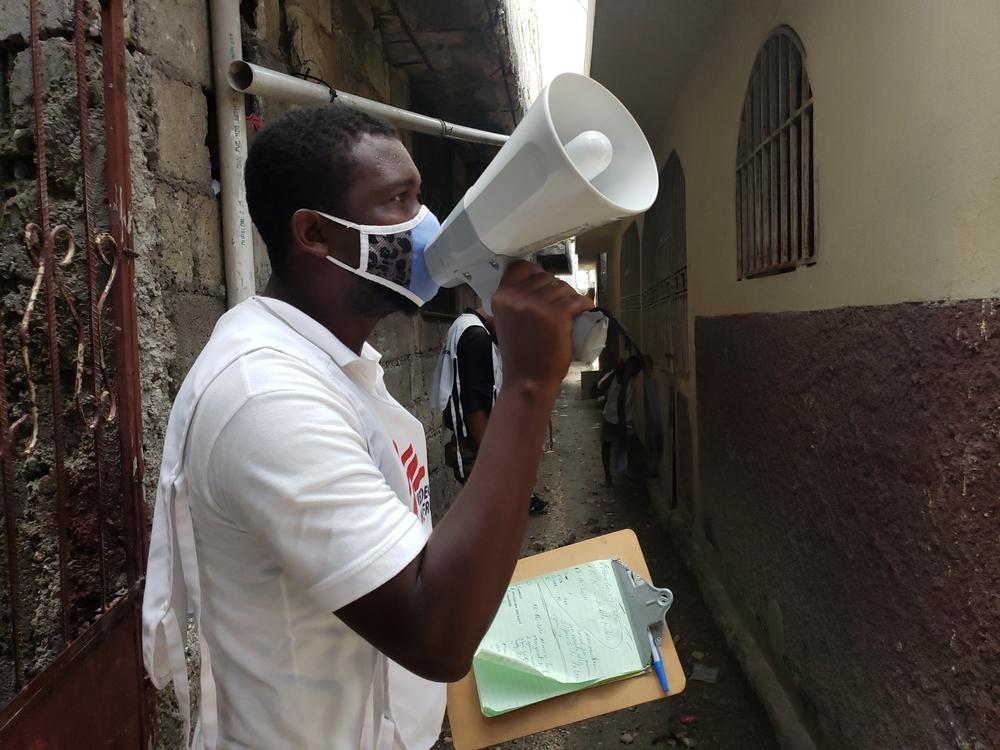 A health promoter in Martissant , Port-Au-Prince, Haiti © MSF/Lunos Saint-Brave