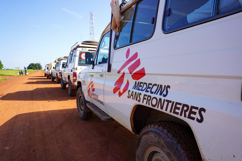 Five MSF cars transport supplies and MSF teams on their way to a mobile clinic in Morobo County, Central Equatoria.