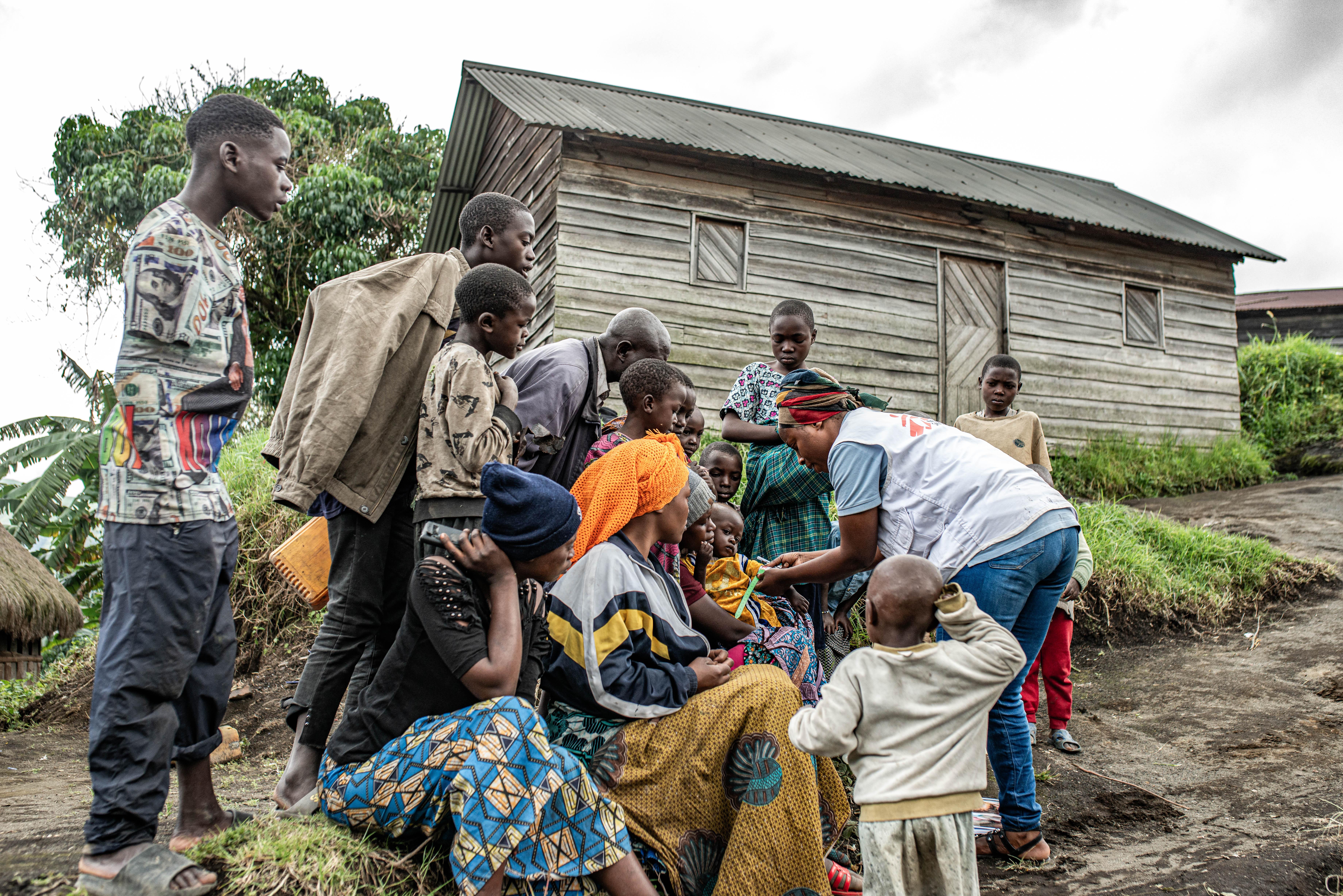 Mobile clinic in Kingi, Masisi territory