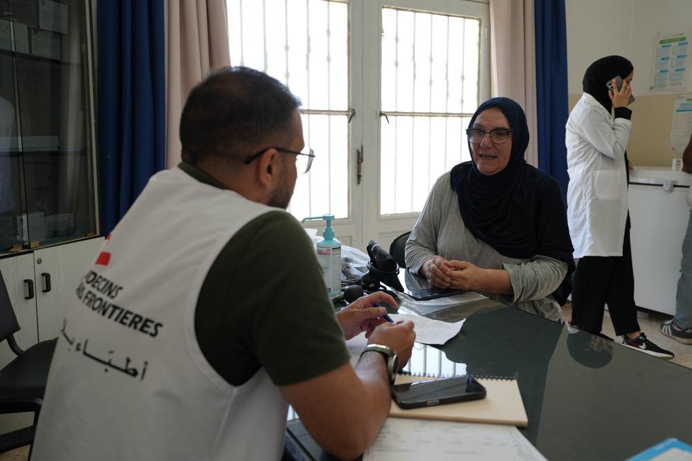 Back in her village and receiving care through an MSF mobile clinic, Lina feels torn. "Seeing my friends again restored a much-needed sense of normalcy, but I am devastated by the destruction around us," she says. "I'm trying not to think about the past. When I first returned, I sat on my bed, then I went to my atelier to see my artworks. But I cannot create anymore."