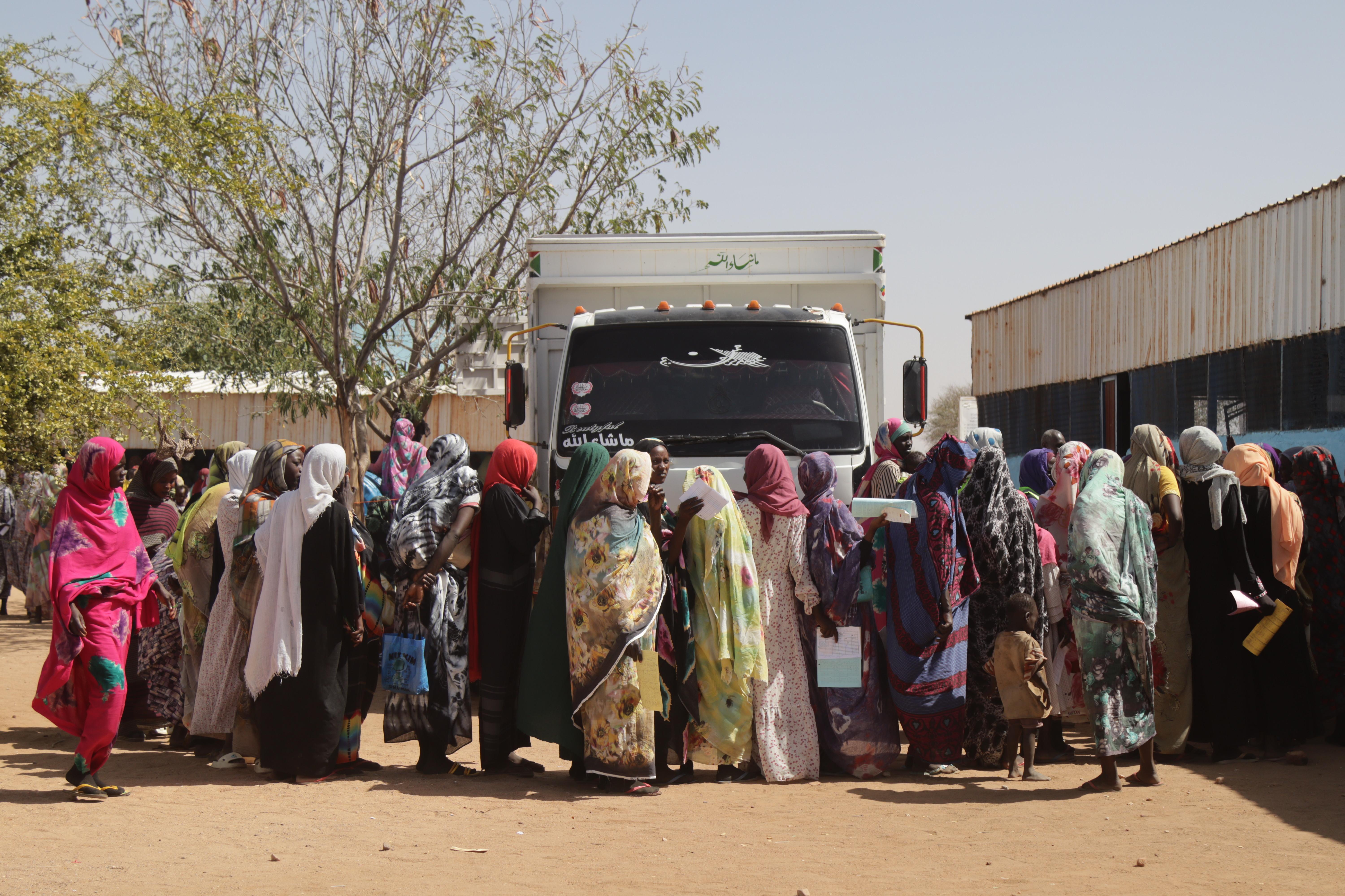Food distribution in South Darfur